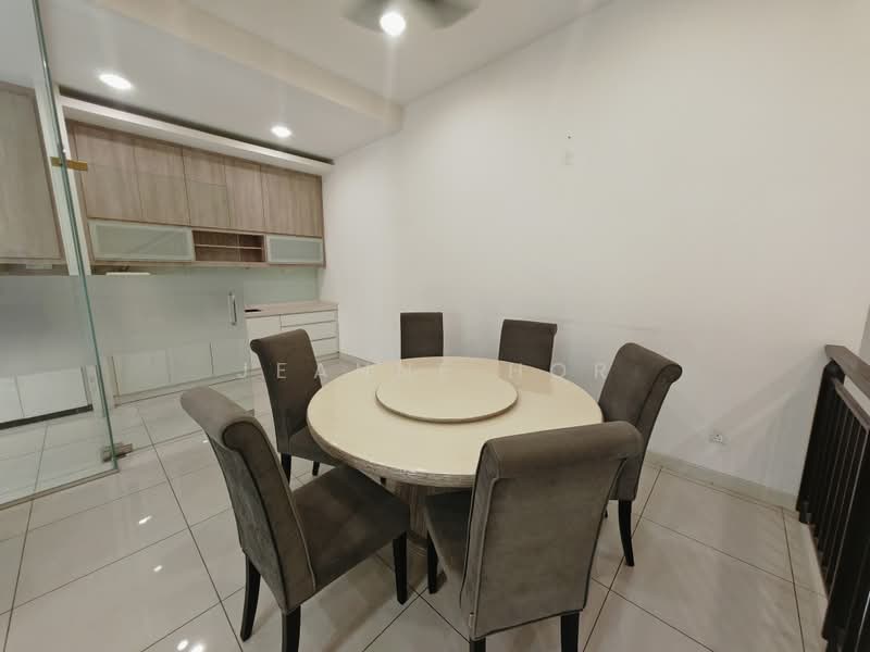 Rumah Bandar untuk Disewa di 16 Sierra (Puchong) - Jeanne Hor - Dining Room - PropertyGuru.com.my