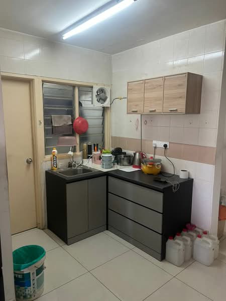 Apartment for Sale at Flora Damansara Apartment - Edwin Ng - Kitchen - PropertyGuru.com.my