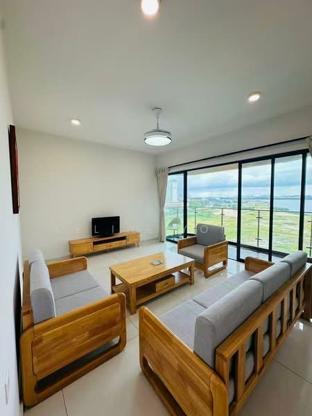 Kings Bay @ Country Garden Danga Bay untuk Untuk Disewa - RM 3,000 /bulan, Mac 2026 - Living Room - PropertyGuru.com.my