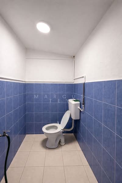 Rumah Teres 1 Tingkat untuk Dijual di Kampung Oren (Ulu Tiram) - Marcus Tey - Bathroom - PropertyGuru.com.my