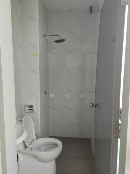 2-storey Terraced House for Rent in Taman Perdana (Simpang Ampat) - Edwin Ng - Bathroom - PropertyGuru.com.my