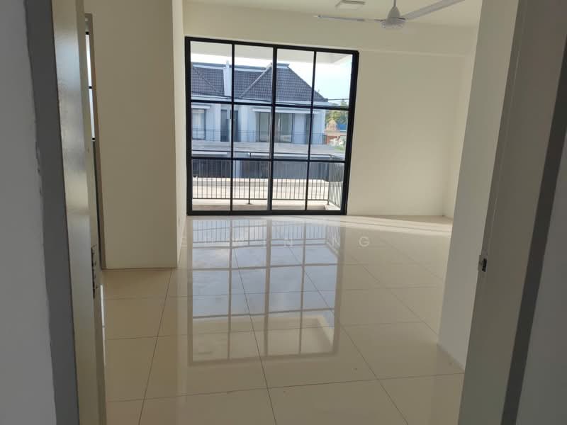 2-storey Terraced House for Rent in Taman Perdana (Simpang Ampat) - Edwin Ng - Living Room - PropertyGuru.com.my