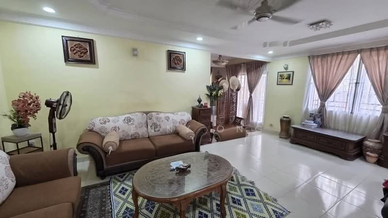 Taman Sutera Prima untuk Untuk Dijual - RM 860,000, Mac 2026 - Living Room - PropertyGuru.com.my