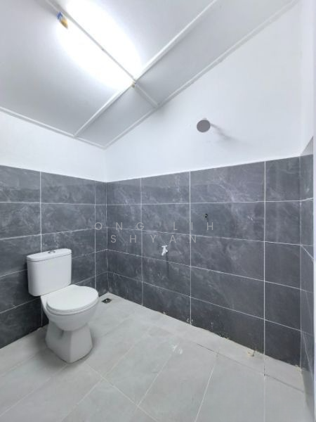 2-storey Terraced House for Sale in Pontian (Johor) - Ong Lih Shyan - Bathroom - PropertyGuru.com.my