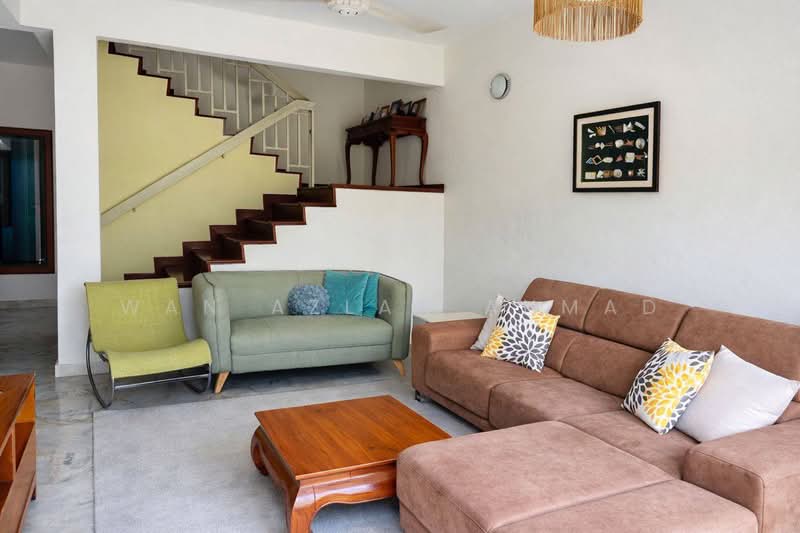 2-storey Terraced House for Sale in Usj 11 (Subang Jaya) - Wan Azlan Ahmad - Living Room - PropertyGuru.com.my