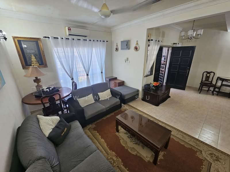 Bukit Jelutong untuk Untuk Dijual - RM 780,000, Mac 2026 - Living Room - PropertyGuru.com.my