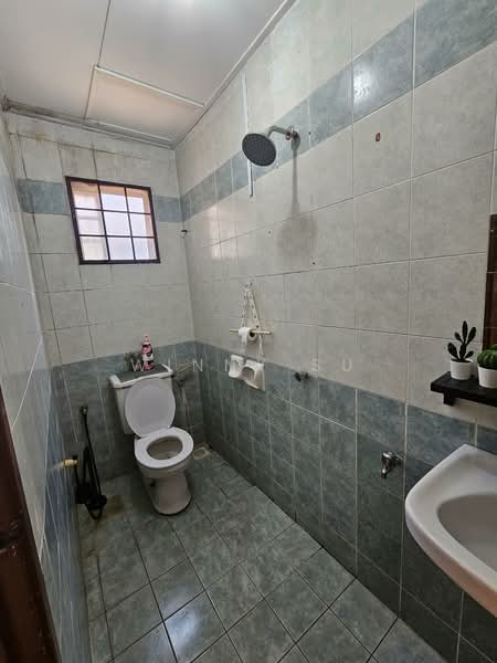 Bukit Jelutong untuk Untuk Dijual - RM 780,000, Mac 2026 - Bathroom - PropertyGuru.com.my