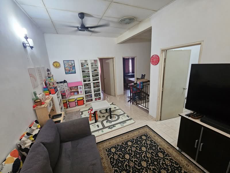 Bukit Jelutong untuk Untuk Dijual - RM 780,000, Mac 2026 - Living Room - PropertyGuru.com.my