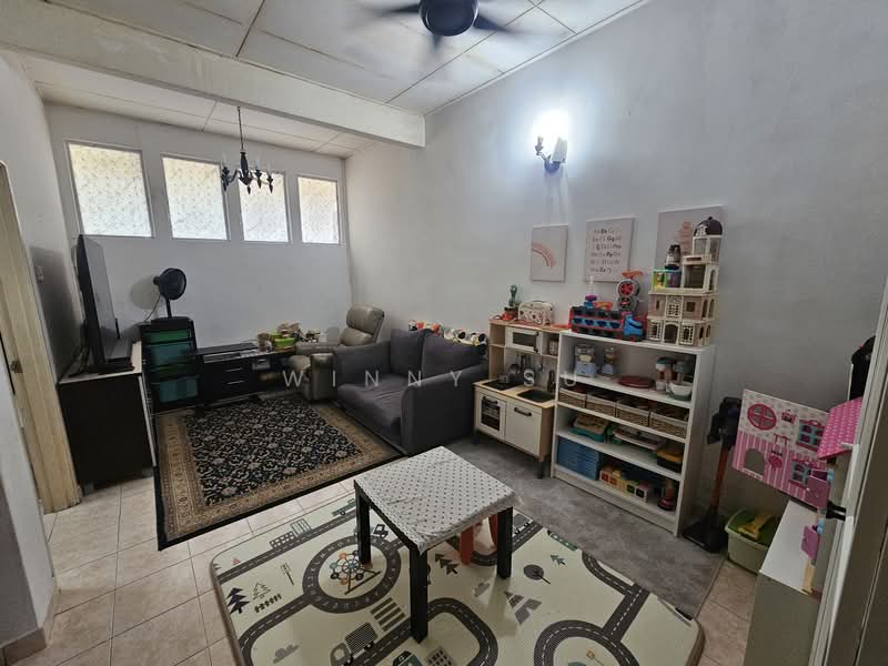 Bukit Jelutong untuk Untuk Dijual - RM 780,000, Mac 2026 - Living Room - PropertyGuru.com.my