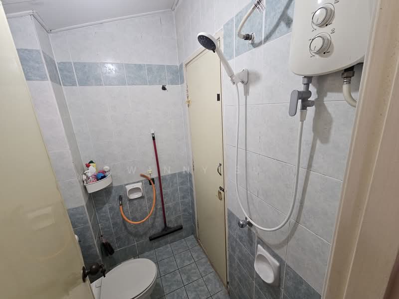 Bukit Jelutong untuk Untuk Dijual - RM 780,000, Mac 2026 - Bathroom - PropertyGuru.com.my