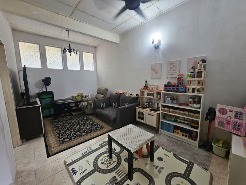 Bukit Jelutong untuk Untuk Dijual - RM 780,000, Mac 2026 - Living Room - PropertyGuru.com.my