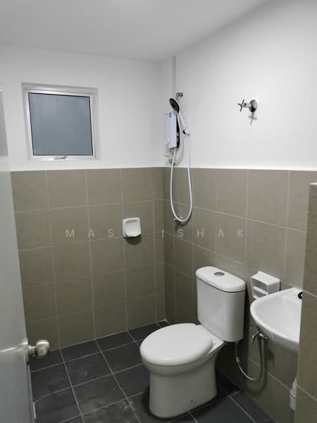 Condominium for Rent at Sri Angsana Hilir - Mass Ishak - Bathroom - PropertyGuru.com.my