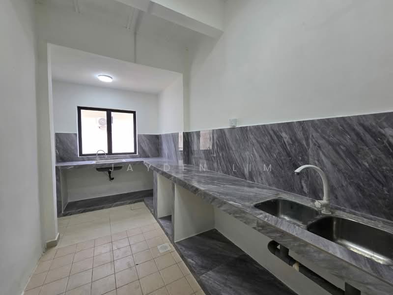Taman Pulai Indah untuk Untuk Dijual - RM 538,000, Mac 2026 - Kitchen - PropertyGuru.com.my