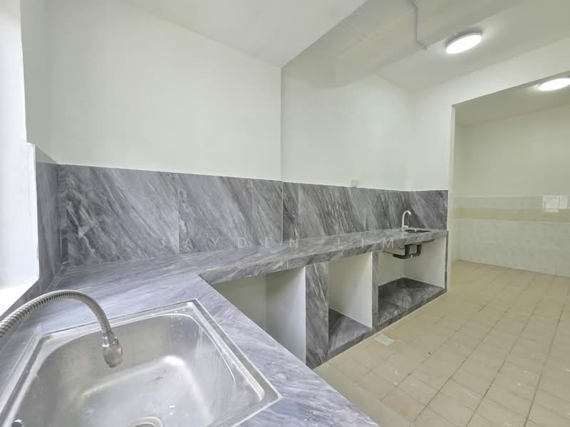 Taman Pulai Indah untuk Untuk Dijual - RM 538,000, Mac 2026 - Kitchen - PropertyGuru.com.my