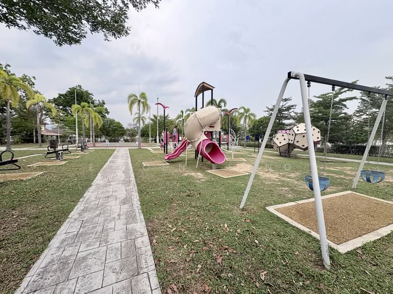 2-storey Terraced House for Sale in Mahkota Hills (Lenggeng) - Elcoln Leong - Exterior - PropertyGuru.com.my