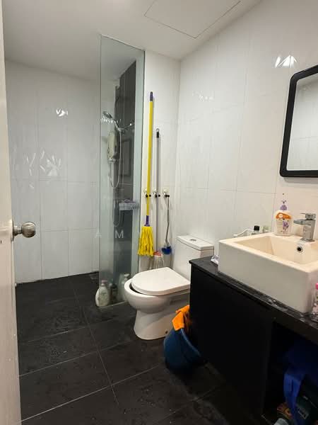 Menara Geno untuk Untuk Disewa - RM 1,300 /bulan, Mac 2026 - Bathroom - PropertyGuru.com.my