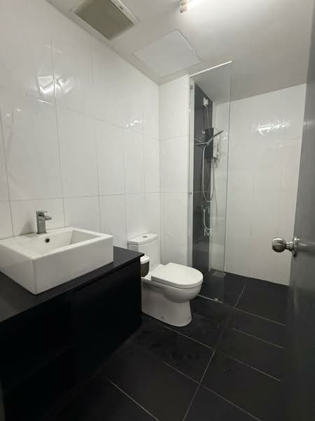 Servis Apartment untuk Disewa di Menara Geno - Amy Lim - Bathroom - PropertyGuru.com.my