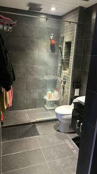 Terraced House for Sale in Taman Selayang Utama (Selayang) - Chloe Shum - Bathroom - PropertyGuru.com.my