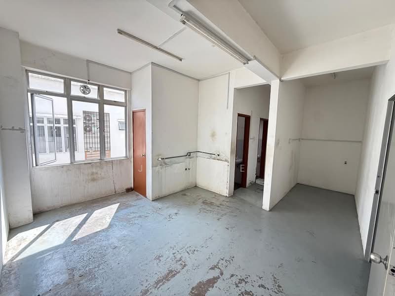 Shop for Sale in Taman Sierra Perdana (Masai) - Jaz Lee - PropertyGuru.com.my