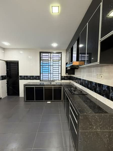 2-storey Terraced House for Sale in Taman Nusa Bestari (Iskandar Puteri (Nusajaya)) - Ruby Tan - Kitchen - PropertyGuru.com.my