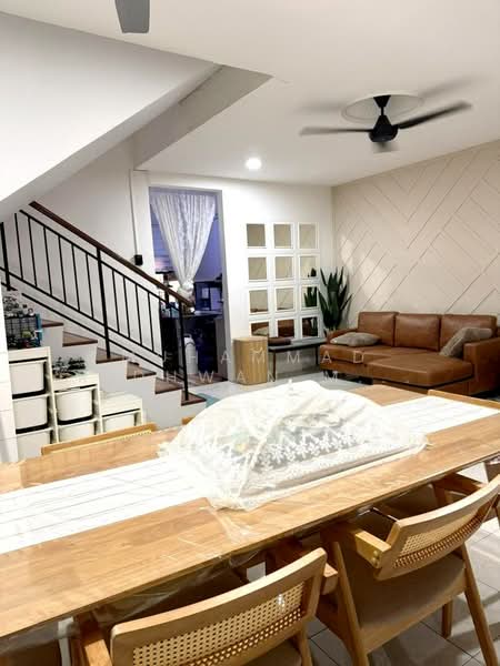 Bandar Nusaputra untuk Untuk Dijual - RM 620,000, Mac 2026 - Living Room - PropertyGuru.com.my