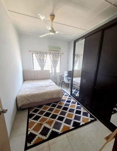 Bandar Nusaputra untuk Untuk Dijual - RM 620,000, Mac 2026 - Bedroom - PropertyGuru.com.my