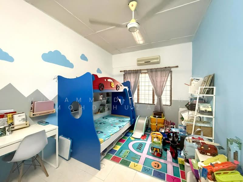 Bandar Nusaputra untuk Untuk Dijual - RM 620,000, Mac 2026 - Bedroom - PropertyGuru.com.my