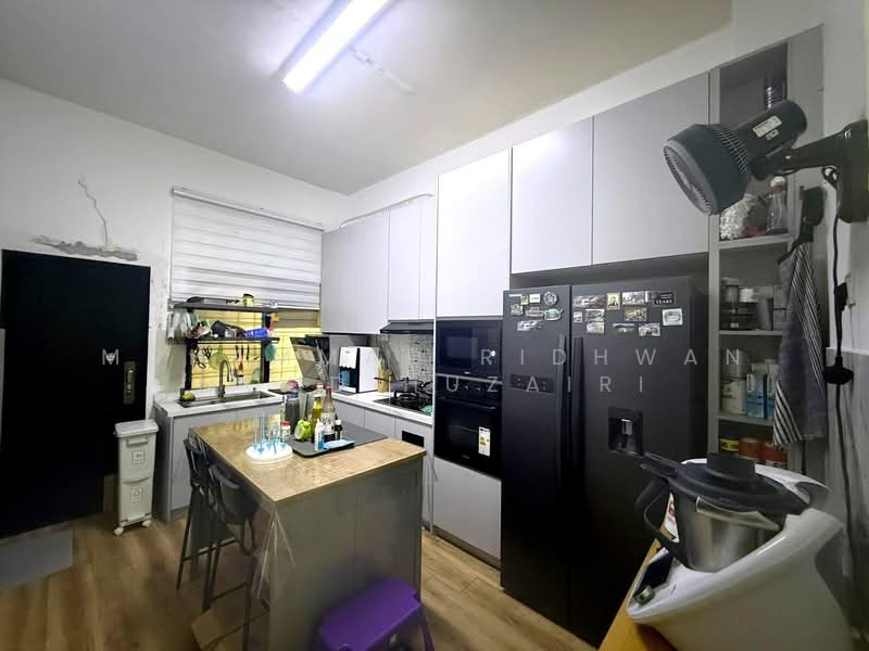 Bandar Nusaputra untuk Untuk Dijual - RM 620,000, Mac 2026 - Kitchen - PropertyGuru.com.my