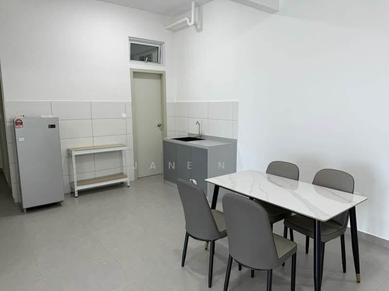 Condominium for Rent at The Sky @ Tripark - Jane Ng - Kitchen - PropertyGuru.com.my