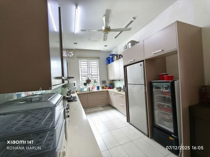 Bungalow for Sale in Ukay Bistari (Ulu Kelang) - Abid Sabarudin - Kitchen - PropertyGuru.com.my