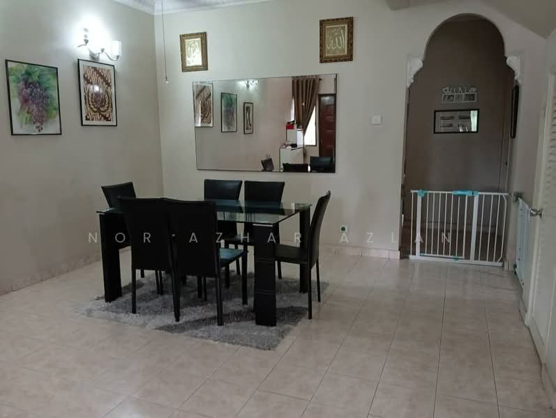 Bukit Jelutong untuk Untuk Dijual - RM 750,000, Mac 2026 - Dining Room - PropertyGuru.com.my