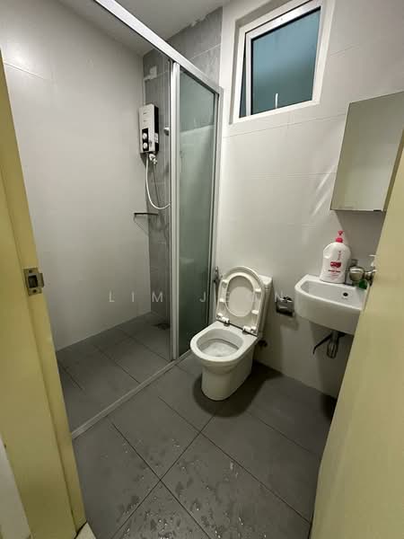 Service Residence for Rent at Impiria Residensi Bukit Tinggi Klang - Lim Jeon - Bathroom - PropertyGuru.com.my
