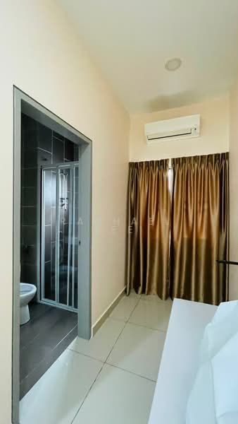 Evira @ Warisan Puteri untuk Untuk Disewa - RM 2,600 /bulan, Mac 2026 - Bathroom - PropertyGuru.com.my