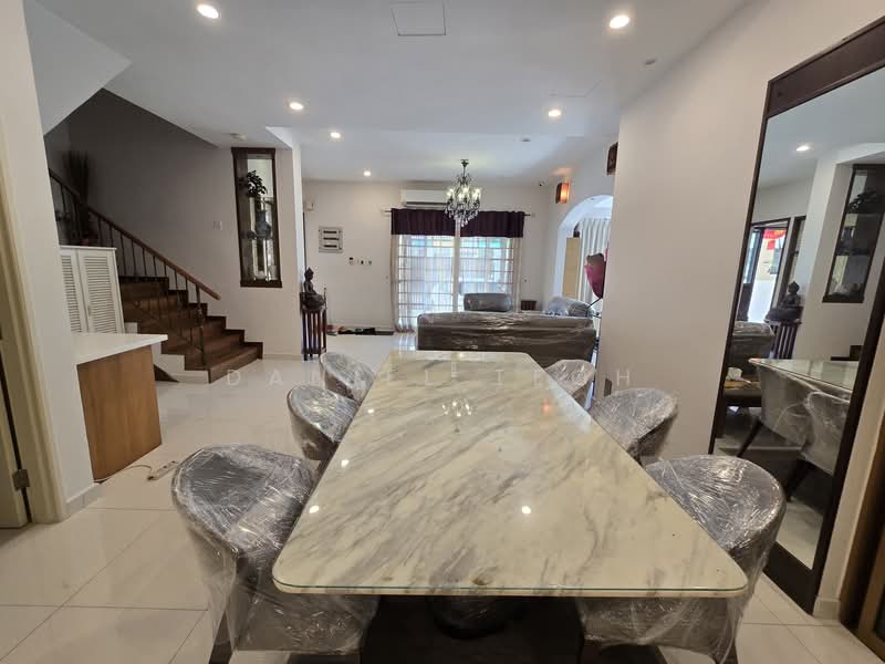 Semi-Detached House for Rent in Tanjung Bungah (Penang) - Daniel Teoh - Dining Room - PropertyGuru.com.my
