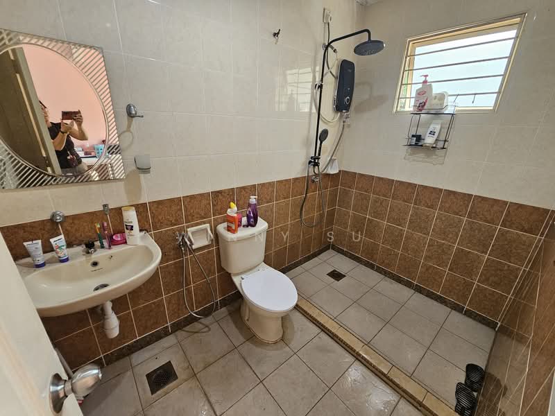 Bukit Jelutong untuk Untuk Dijual - RM 870,000, Mac 2026 - Bathroom - PropertyGuru.com.my