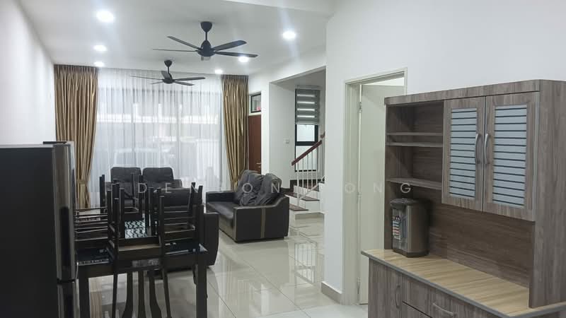 2-storey Terraced House for Rent in Semenyih (Selangor) - Denson Yong - Living Room - PropertyGuru.com.my