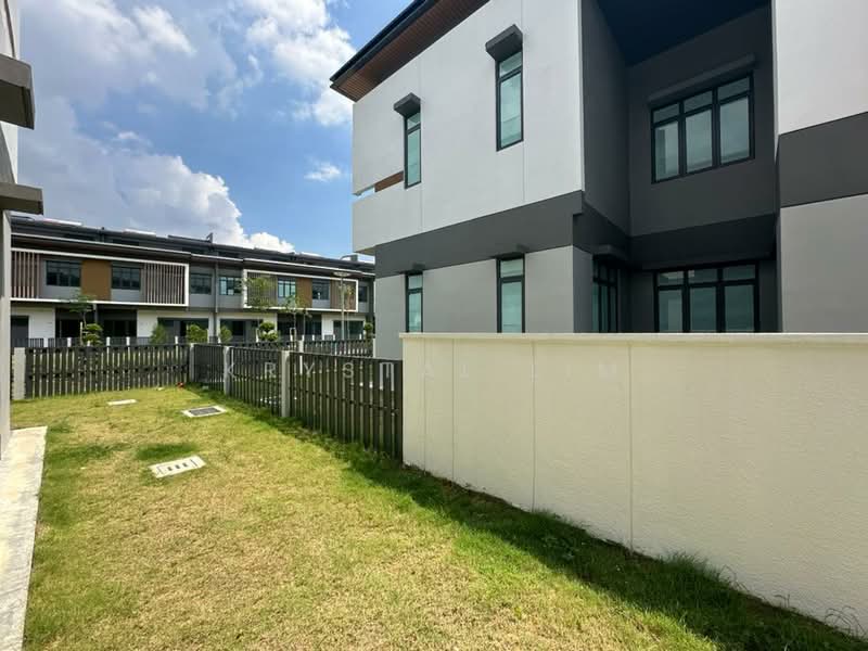 Semi-Detached House for Sale in Cyberjaya (Selangor) - Krystal Lim - Exterior - PropertyGuru.com.my