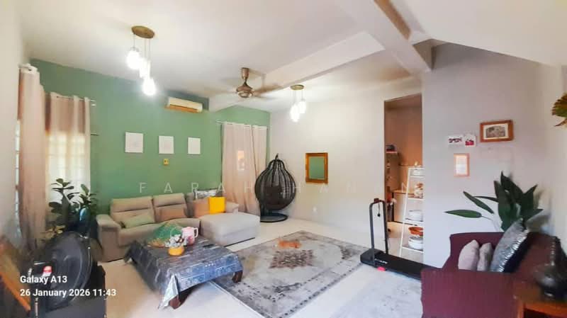 Cluster House for Sale in Bandar Bukit Mahkota (Bangi) - Farah Hanan - Living Room - PropertyGuru.com.my