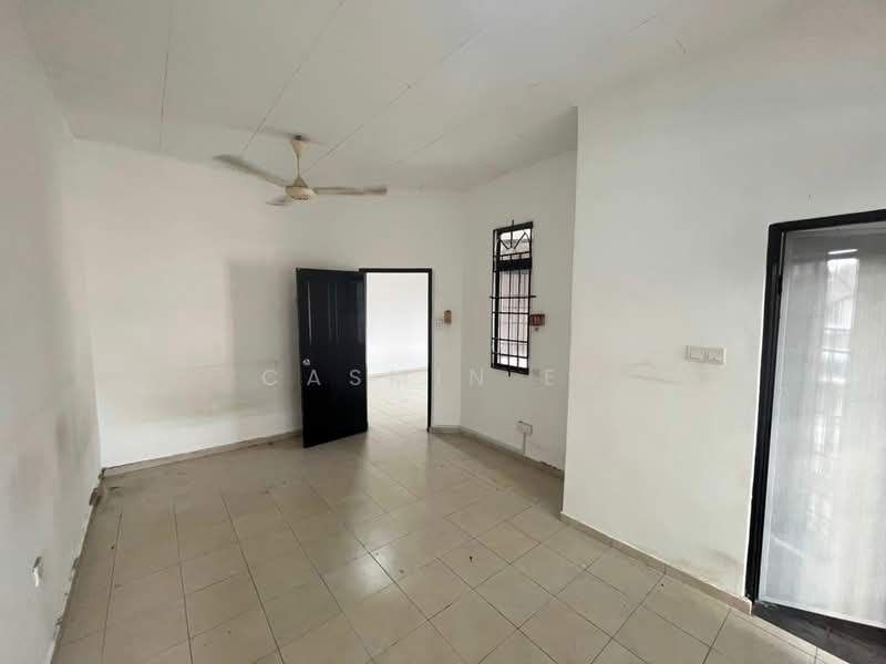 2-storey Terraced House for Rent in Taman Johor Jaya (Johor Bahru) - Casmin Eu - Interior - PropertyGuru.com.my