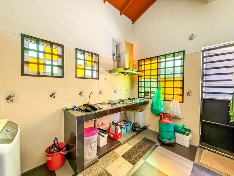 Semi-Detached House for Sale in Saujana Impian (Kajang) - Izzat Zamros - PropertyGuru.com.my