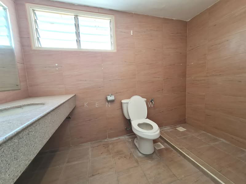 (Good Deal - Basic) Taman Bukit Segar Jaya 2 untuk Untuk Dijual - RM 885,000, Mac 2026 - Bathroom - PropertyGuru.com.my