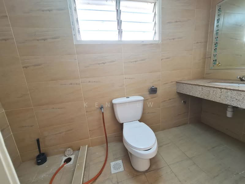 (Good Deal - Basic) Taman Bukit Segar Jaya 2 untuk Untuk Dijual - RM 885,000, Mac 2026 - Bathroom - PropertyGuru.com.my