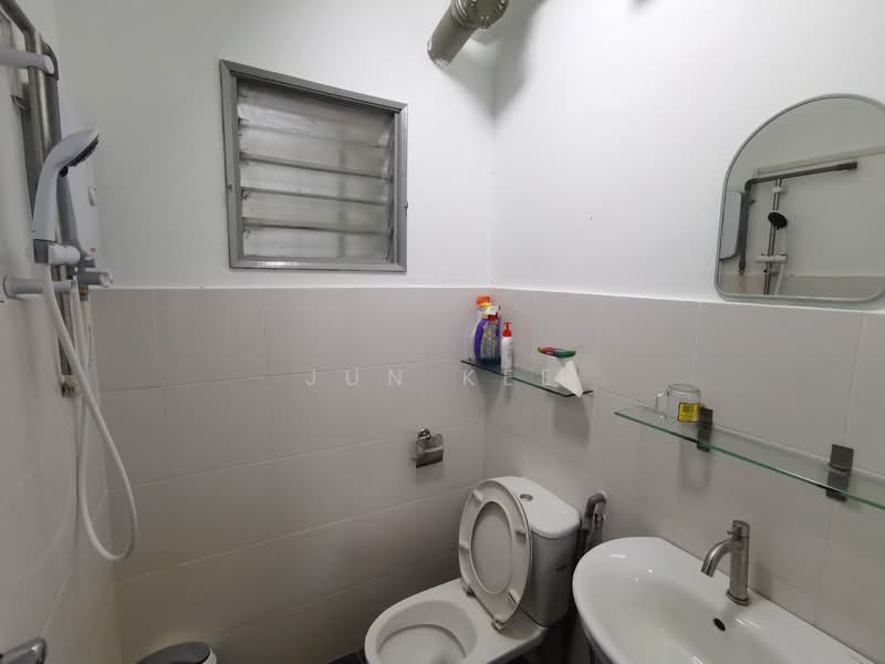 Apartment for Rent at Pandan Lake View - Jun Kee - Bathroom - PropertyGuru.com.my