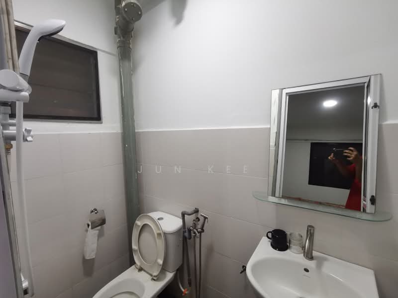 Apartment for Rent at Pandan Lake View - Jun Kee - Bathroom - PropertyGuru.com.my