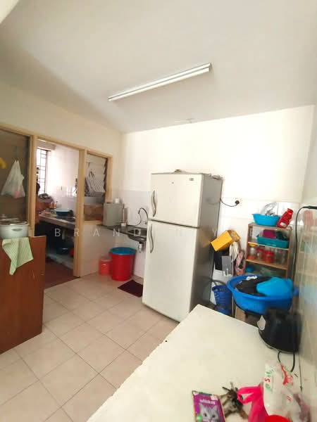 Apartment for Sale at Sri Impian - Brandon Yee - Kitchen - PropertyGuru.com.my