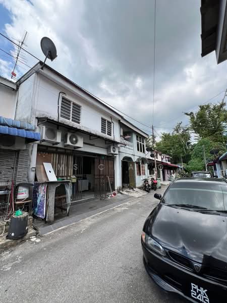 2-storey Terraced House for Sale in Bayan Baru (Penang) - Ms Chang - Exterior - PropertyGuru.com.my