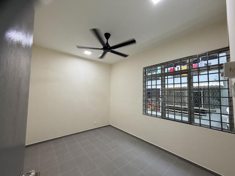 Rumah Flat untuk Dijual di Kuchai Entrepreneurs Park - Jason Tsen - Interior - PropertyGuru.com.my