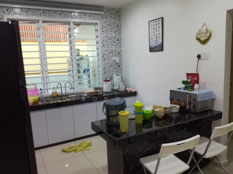 TAMAN BUKIT BARU INDAH untuk Untuk Dijual - RM 890,000, Mac 2026 - Kitchen - PropertyGuru.com.my