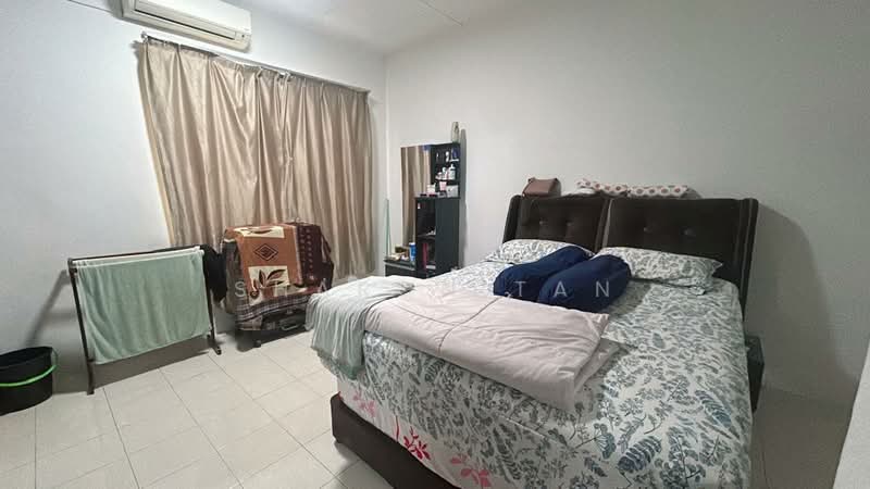2-storey Terraced House for Sale in Taman Nusa Damai (Pasir Gudang) - Sharon Tan - Bedroom - PropertyGuru.com.my
