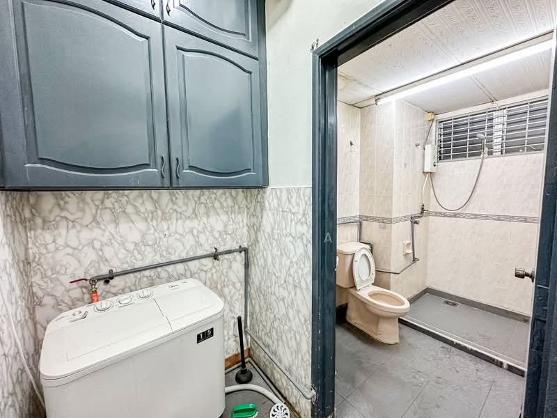 Condominium for Sale at Bukit OUG Condominiums - Ahmad Ikhwan Arif - Bathroom - PropertyGuru.com.my